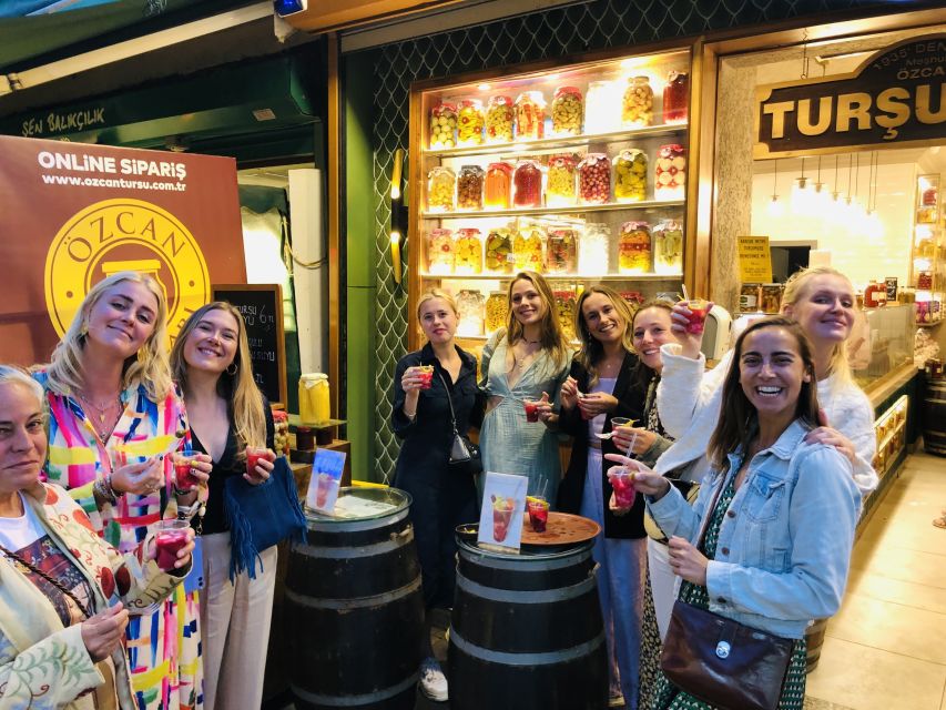 Istanbul: Guided Food and Culture Tour - Kadıköy Çarşı: market stalls and first tastes