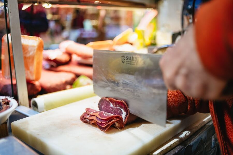 Istanbul: Guided Food and Culture Tour - Kurdish cooking from southeast Turkey