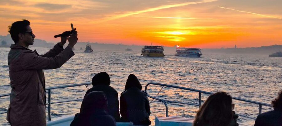 Istanbul: Guided Old City Tour and Bosphorus Sunset Cruise - Key points to know before booking