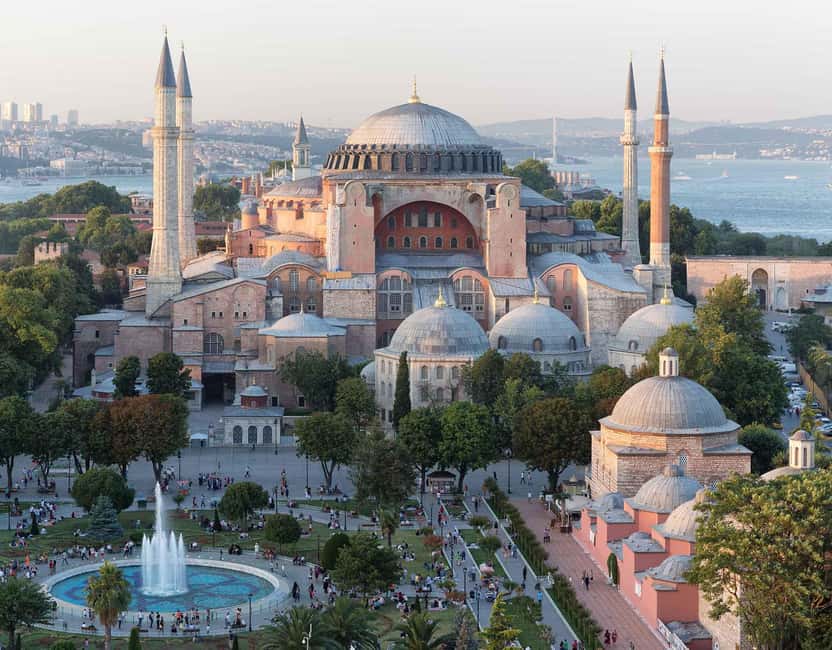 Istanbul: Hagia Sophia and Blue Mosque Tour with Tickets - Hagia Sophia, a building with two religious identities