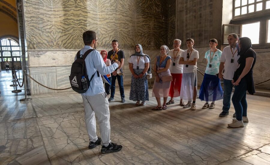 Istanbul: Hagia Sophia & Basilica Cistern Tour with Tickets - How good is the guiding?