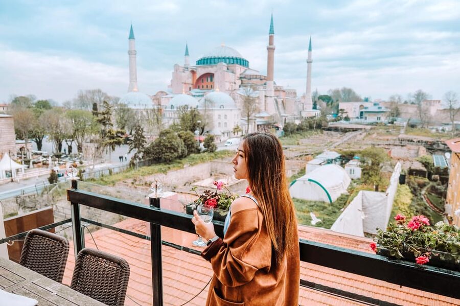 Istanbul: Hagia Sophia, Blue Mosque, & Basilica Cistern Tour - The Hippodrome and Istanbul’s public heart