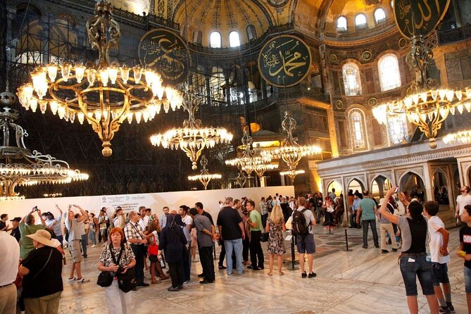 Istanbul: Hagia Sophia & Blue Mosque Guided & Small-Group Tour - Reading the Hippodrome like a city map