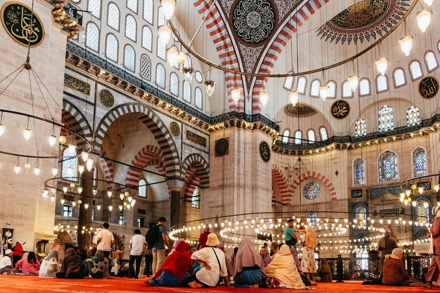 Istanbul: Hagia Sophia, Blue Mosque, Suleymaniye Mosque Tour - Price, Pace, and Practical Value