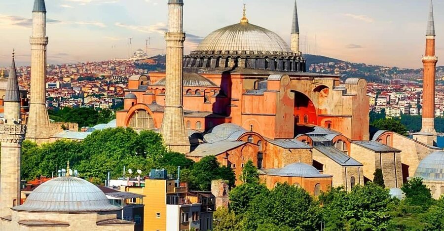 Istanbul: Hagia Sophia Guided Tour with Optional Ticket - Finding the Busforus Meeting Point
