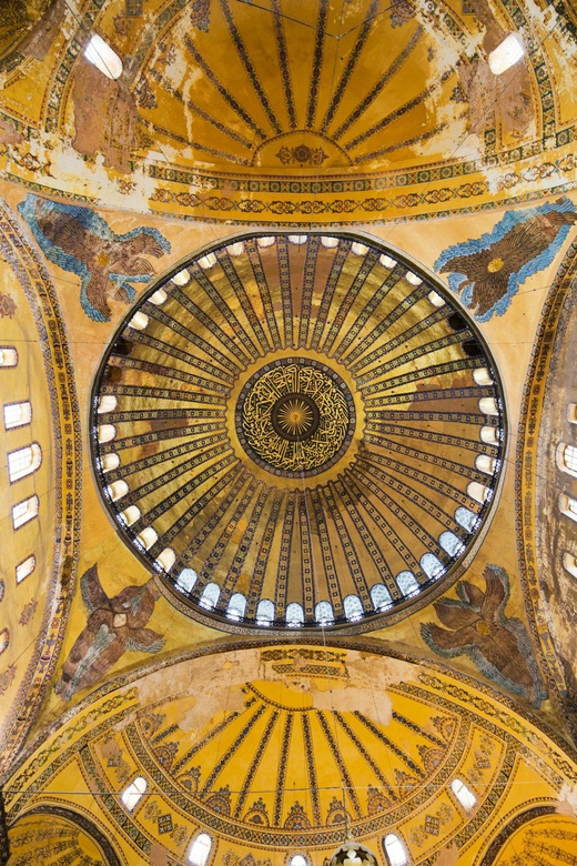 Istanbul: Hagia Sophia Guided Tour with Optional Ticket - What the Exterior Explanation Gives You
