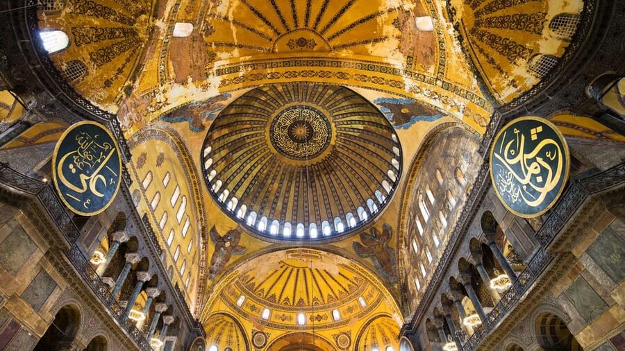 Istanbul: Hagia Sophia Guided Tour with Skip-the-Ticket-Line - Entering Hagia Sophia Without the Ticket Queue