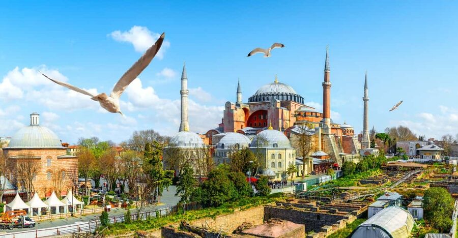 Istanbul: Hagia Sophia Skip-the-Line Ticket and Audio Guide - The first look inside