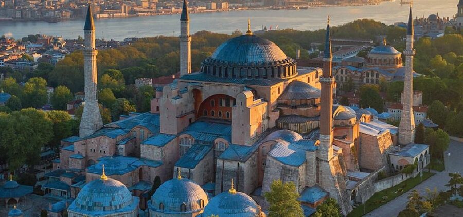 Istanbul: Hagia Sophia Skip-the-Line Ticket & Museum Option - Entering Hagia Sophia and seeing the dome