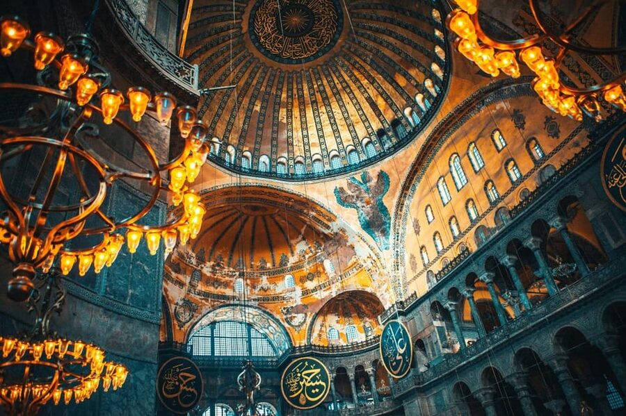 Istanbul: Hagia Sophia Skip-the-Ticket Line & Audio Guide - The tourist entrance and upper gallery