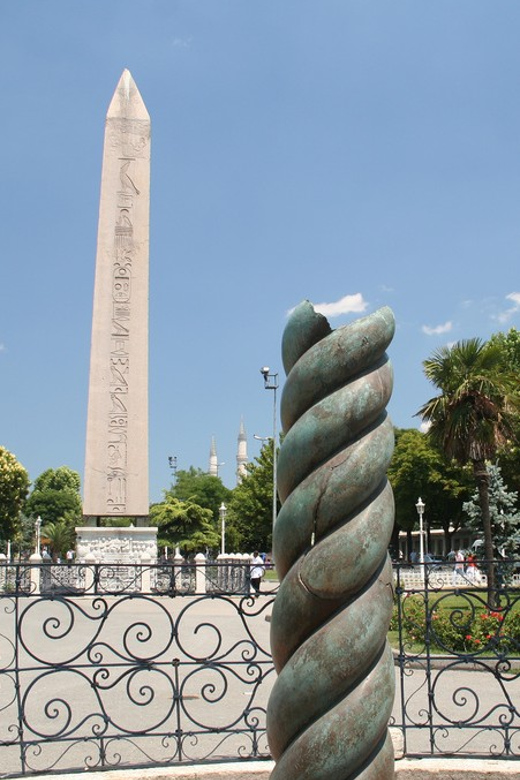 Istanbul: Half-Day Tour Including Hagia Sophia - Hagia Sophia and the weight of six centuries