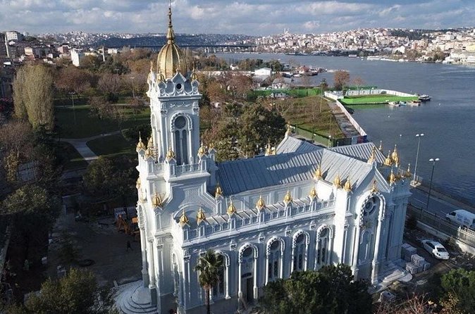 Istanbul Heritage - Full Day Bus and Boat Tour - A three-hour Bosphorus cruise with lunch
