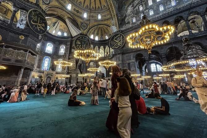 Istanbul Heritage - Full Day Bus and Boat Tour - Balat: colorful streets and free time