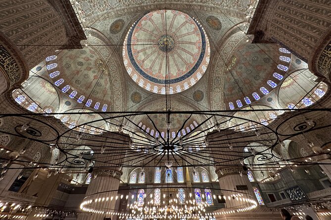 Istanbul Highlights Blue Mosque, Hagia Sophia, Cisterns and More! - A quieter look at the Nakkas Cistern and Ottoman crafts
