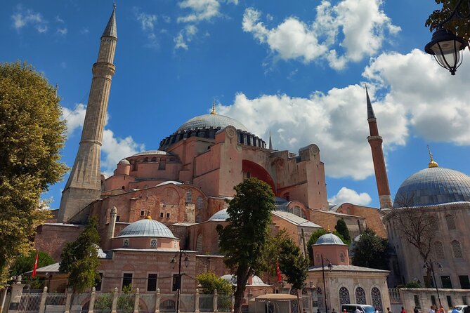 Istanbul Highlights Blue Mosque, Hagia Sophia, Cisterns and More! - Grand Bazaar, shopping, and the way home