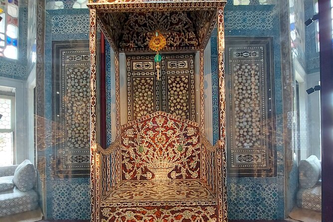 Istanbul Highlights! Blue Mosque, Hagia Sophia, Topkapı and More! - Hagia Sophia and the city’s changing faiths