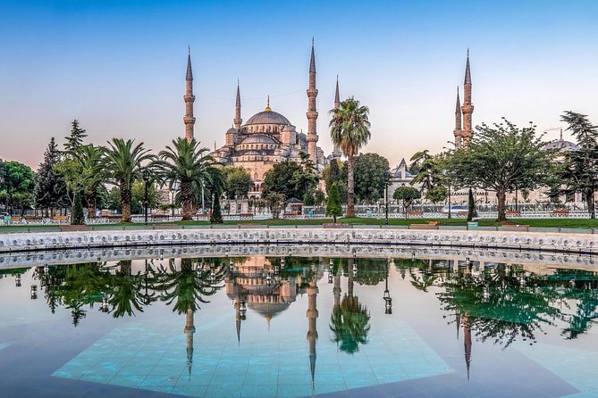 Istanbul Highlights: Half Day Morning Tour - The Blue Mosque and its six minarets