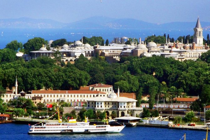 Istanbul Highlights Private Tour: Hotel Pick-Up & Drop-Off - Grand Bazaar: shopping with a side of theater