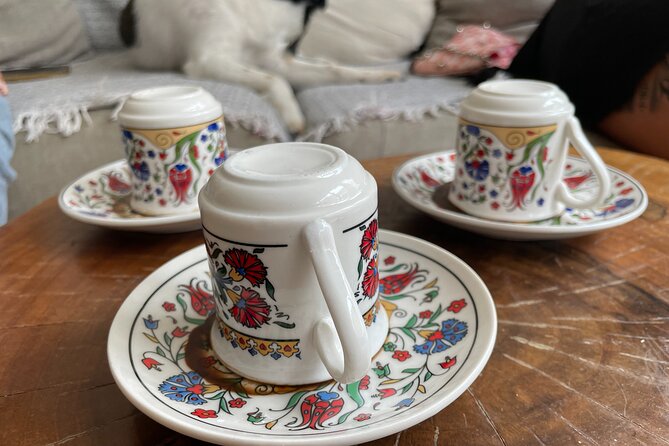 Istanbul Home Style Turkish Coffee Making and Fortune Telling - Learning the coffee method