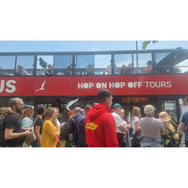 Istanbul Hop On Hop Off Bus24 Hours Ticket - Beşiktaş Bazaar and Taksim Square