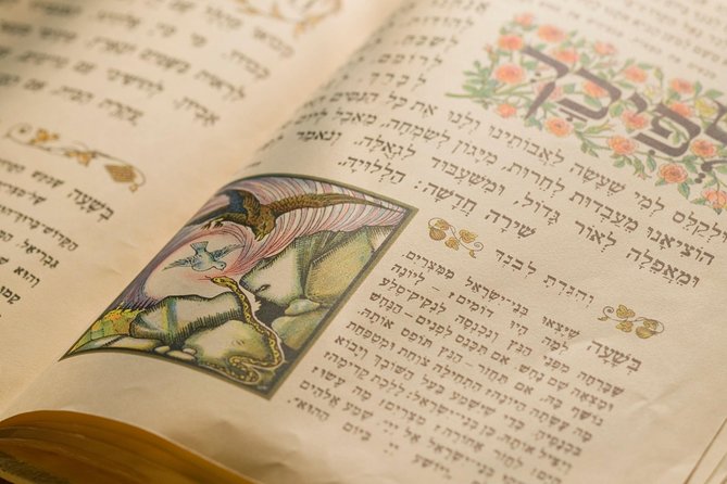Istanbul Jewish Quarter Walking Tour - What the guide adds to the experience