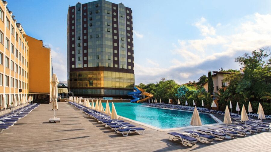 Istanbul: Marıne Princess Beach Swimming Tour - Sauna, hammam, spa, and fitness facilities