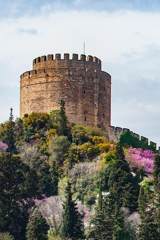 Istanbul: Morning or Sunset Cruise with Guide and Snacks - Boarding at Kabataş and choosing your sailing time