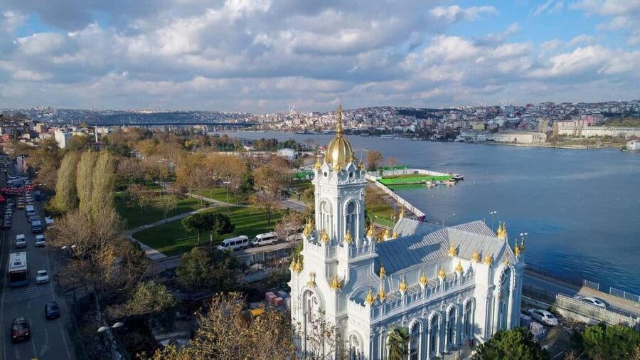 Istanbul: Old City And Bosphorus Bus Tour with Lunch - What the $75 tour really gives you