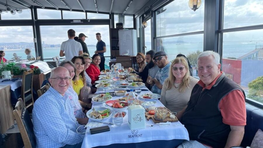 Istanbul: Old City Tour and Luxury Sunset Bosphorus Cruise - Rooftop lunch gives the day a needed pause