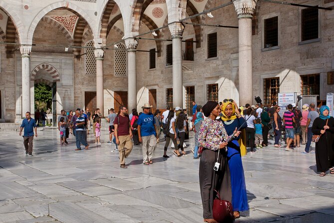 Istanbul: Old Town, Blue Mosque, Hippodrome & Hagia Sophia - Meeting at the German Fountain