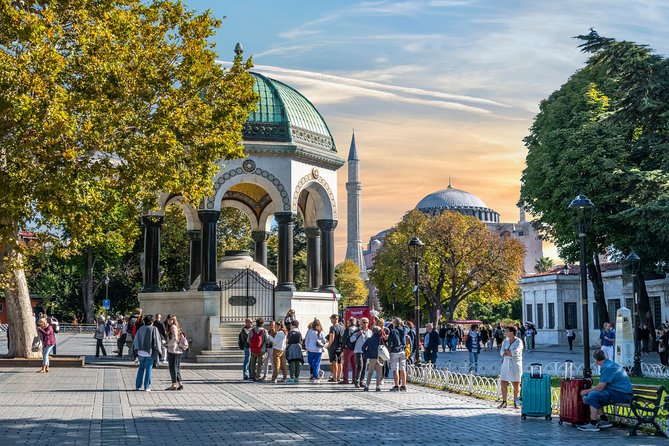 Istanbul: Old Town, Blue Mosque, Hippodrome & Hagia Sophia - Hagia Sophia and the question of entry