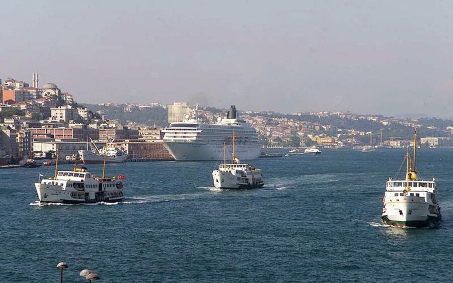 Istanbul: Old Town Highlights Tour & Bosphorus Cruise - The Hippodrome and German Fountain