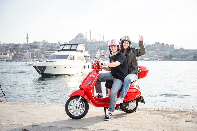 Istanbul Old Town Photoshoot - Seagulls and skyline views at Seven Hills Restaurant