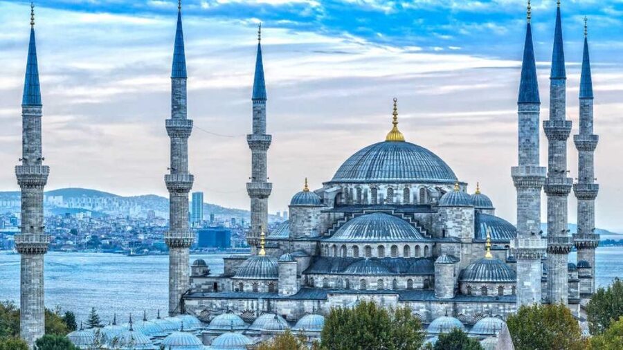 Istanbul: Old Town Tour and Bosphorus Lunch Cruise - Key points at a glance