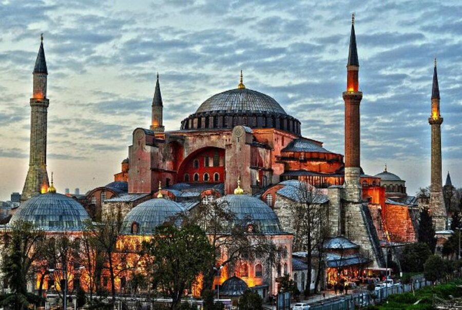 Istanbul: Old Town Tour and Bosphorus Lunch Cruise - Starting with Istanbul’s Roman and Ottoman center