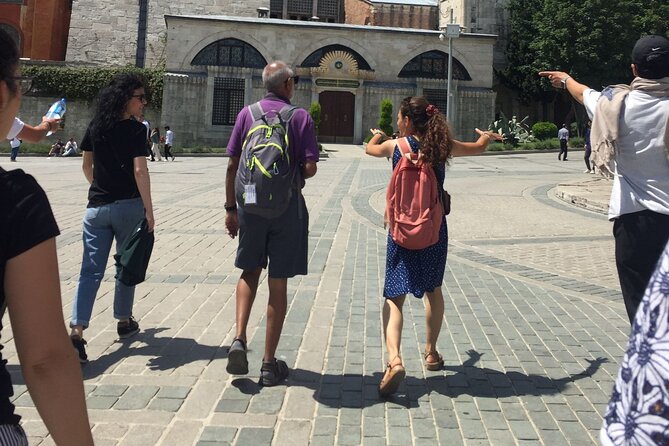 Istanbul Old Town Tour: Classics, Highlights & Hidden Gems - Two hours inside Topkapı Palace