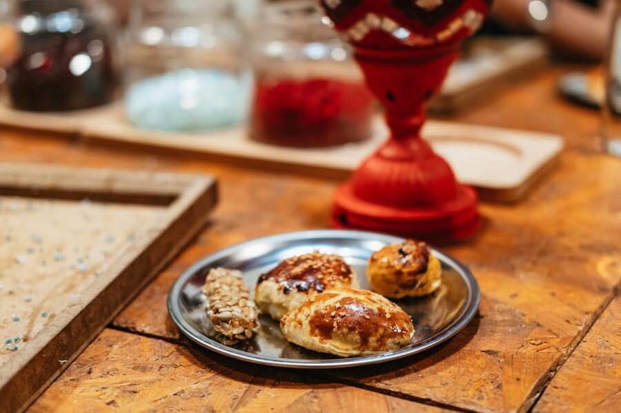 Istanbul:Original Turkish Mosaic Lamp Workshop w/ Snacks - Meeting at Merhaba Pastaneleri Sirkeci