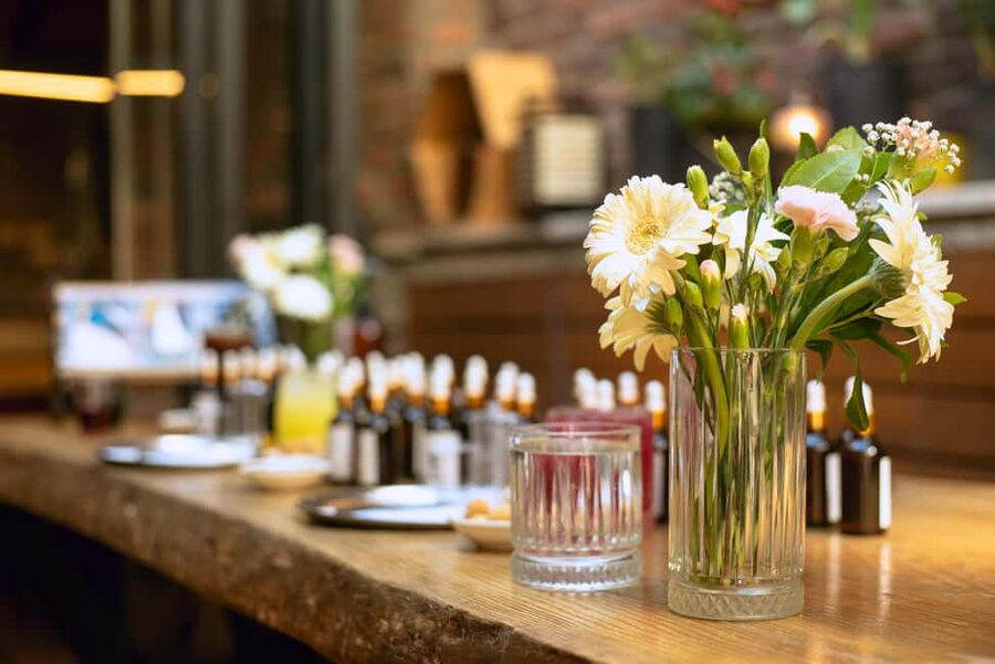 Istanbul: Perfume Making Workshop with Snacks and Drinks - Timing, location, and practical planning