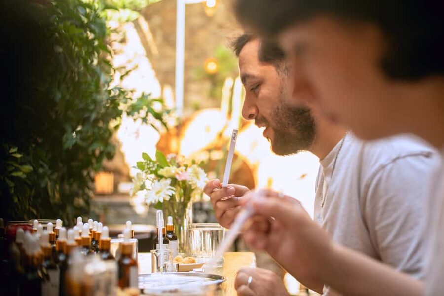 Istanbul: Perfume Making Workshop with Snacks and Drinks - Tea, coffee, cookies, and Istanbul conversation