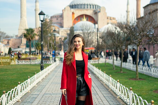 Istanbul Photoshoot at Top Spots - A walking route with local tips