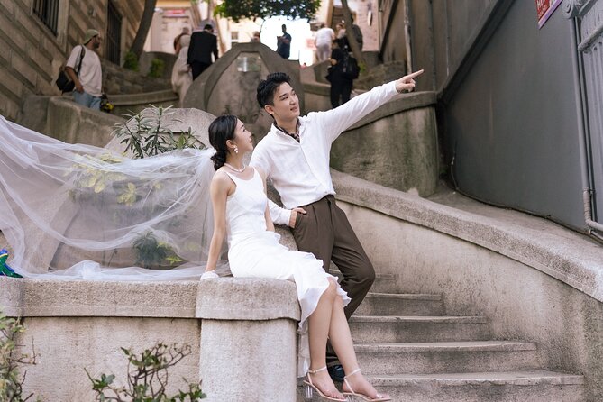 Istanbul Photoshoot tour with Local Photographer - Galata Tower and a landmark with a story