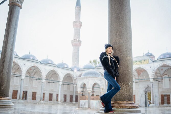 Istanbul Photoshoot tour with Local Photographer - Elmir’s photography style and personal direction
