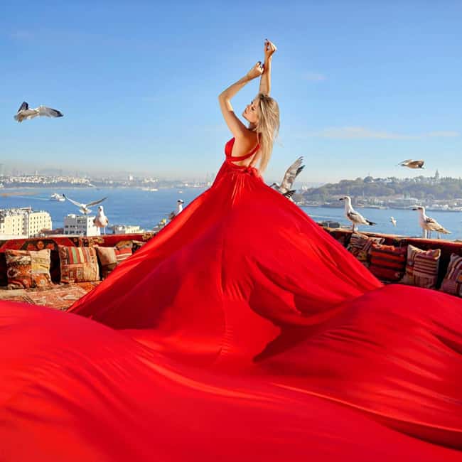 Istanbul: Photoshoot with Professional Photographer - Galata Tower and Karakoy for a compact city story