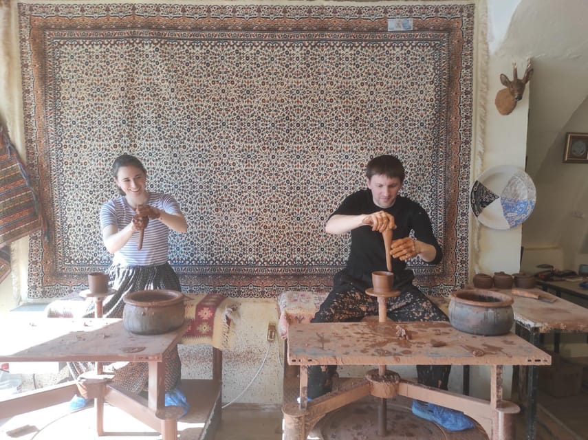 Istanbul: Pottery Workshop - Painting a tile or pottery piece