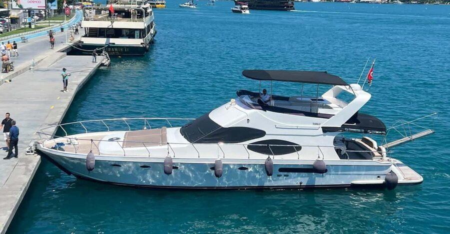 Istanbul: Private Bosphorus Strait Sightseeing Yacht Cruise - Weather, comfort, and practical limits