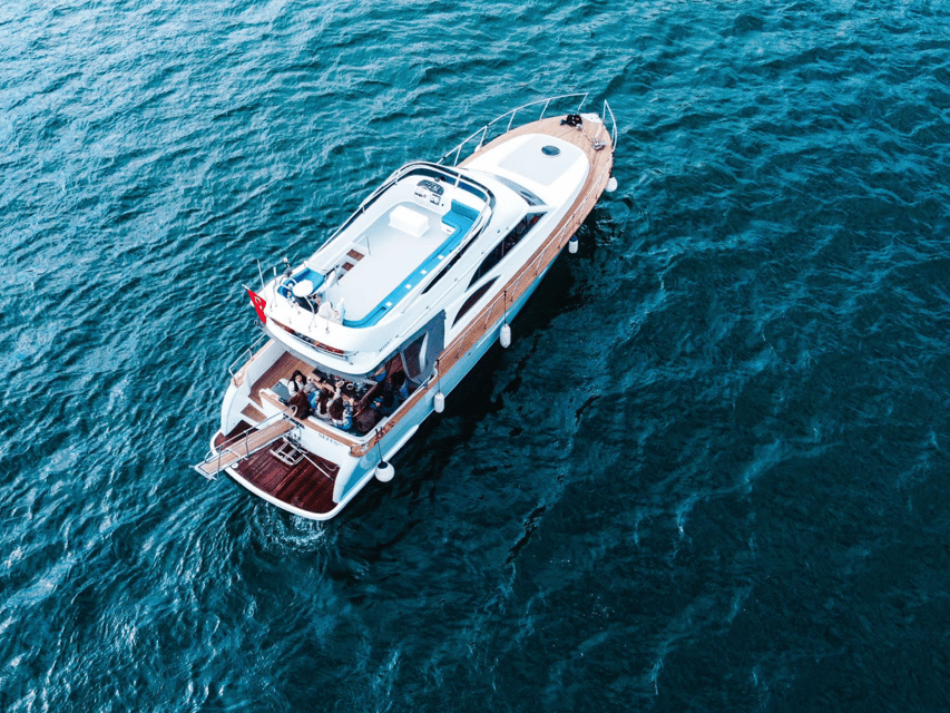 Istanbul: Private Bosphorus Tour On Luxury Yacht - Key points to know before booking