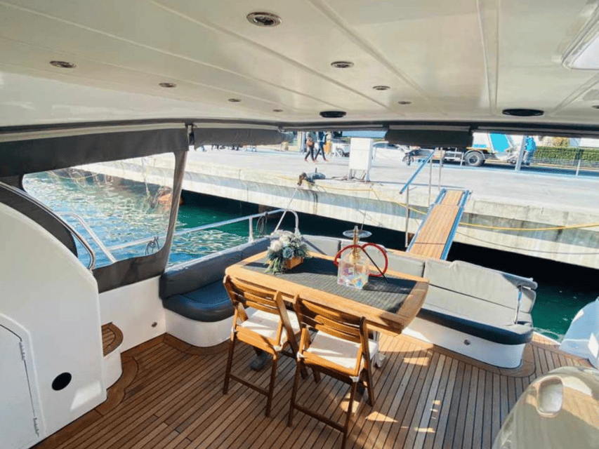 Istanbul: Private Bosphorus Tour On Luxury Yacht - A private view of Istanbul from Bebek Pier