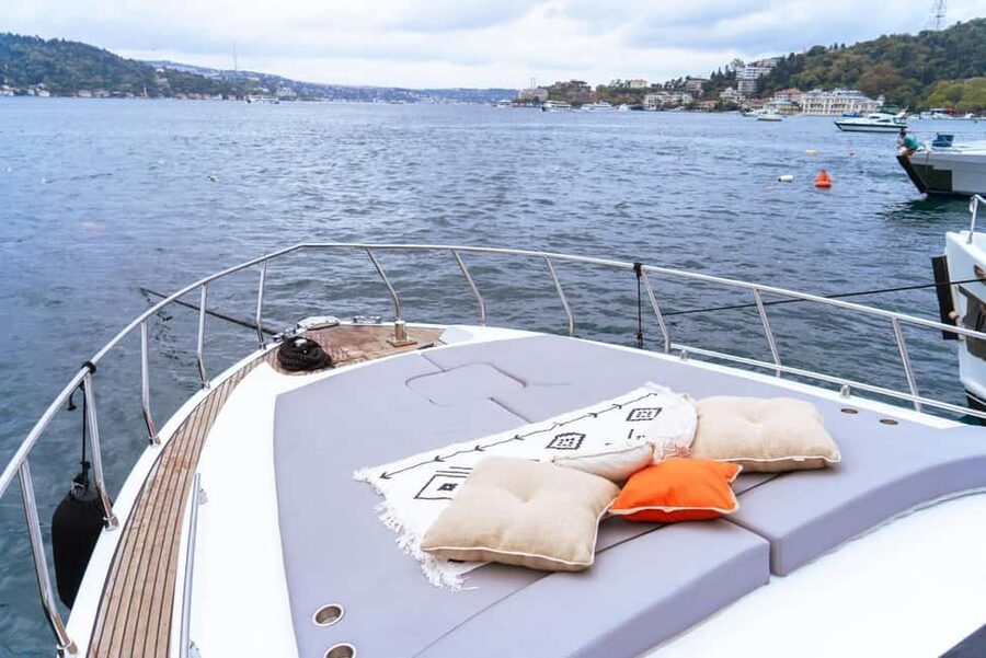 Istanbul: Private Bosphorus Yacht with Tour Guide and Snacks - Who should book this private cruise?