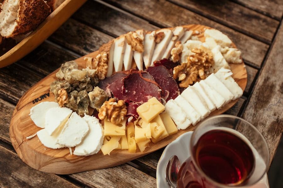 Istanbul: Private Guided Food Tour with 10 Tastings - Key points to know before you book