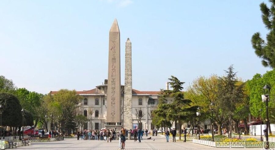 Istanbul: Private Guided Walking Tour - Price, extra costs, and practical value